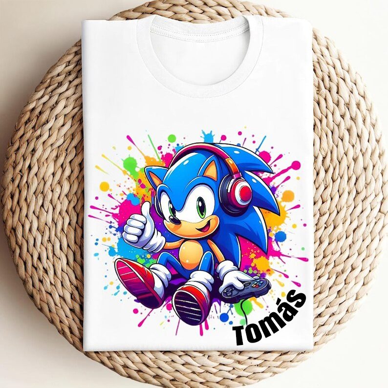 T-shirt várias personagens