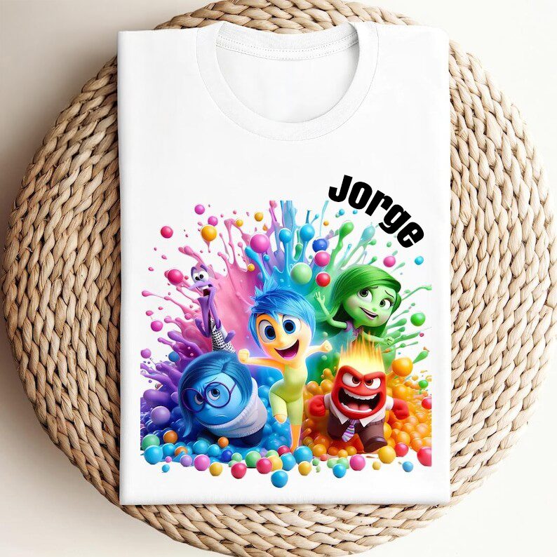 T-shirt várias personagens